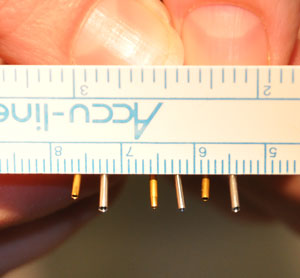 Különböző méretű kézi és gépi hajvételhez való punchok 0.7 és 0.9 mm között